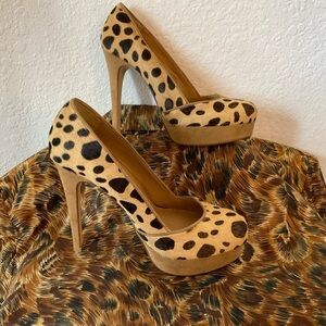 NWOT #4653 Chinese Laundry Pony Hair Platform  Wave Length.Stiletto. Sz 6.5/37.5